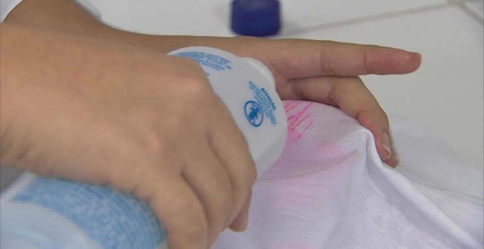 Stiftfleck entfernen