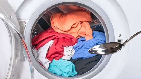 Mit diesem uralten Naturheilmittel riecht Ihre Wäsche lange gut: ab in die Waschmaschine