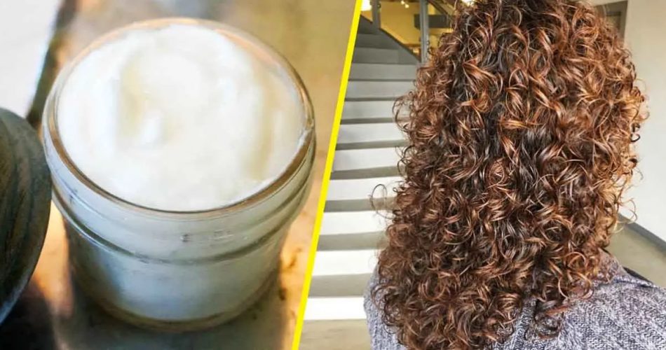 Natürliches Make-up für voluminöse und klar definierte Locken