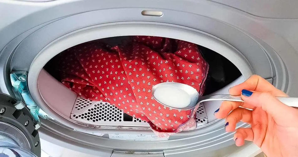 Nur 1 Teelöffel Milch auf dem Tuch reicht aus, um erstaunliche Ergebnisse zu erzielen