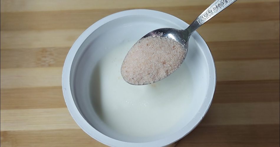 Peau soyeuse et sans rides si vous l’appliquez au moins une fois par semaine sur le visage