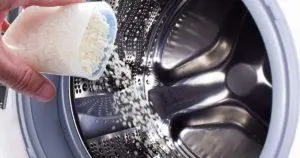 Schlechter Geruch in der Waschmaschine: Unsere 3 Tipps, um ihn zu beheben