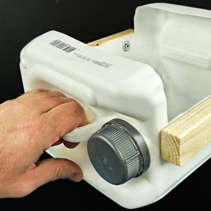 Sie werden es kaum glauben, aber hier können Sie es in nur 3 Minuten aus einer Plastikflasche herstellen