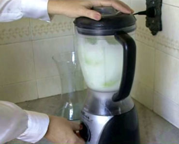 So entfernen Sie den Geruch von Mixern – Knoblauch, Zwiebeln und andere Lebensmittel