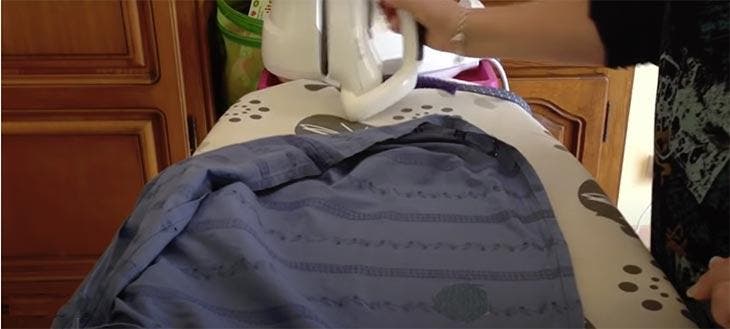 Aufbügelkleber aufkleben und das Loch ist verschlossen