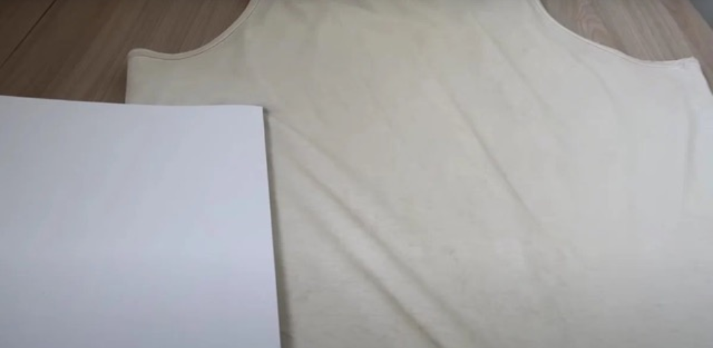 So weiße Dinge habe ich erst vor dem Kauf gesehen: Wie man sie wieder schneeweiß macht