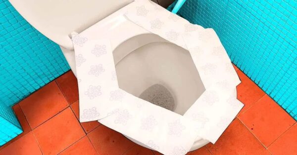 Tun Sie dies niemals, wenn Sie eine öffentliche Toilette benutzen möchten. Hier ist, warum diese Angewohnheit ekelhaft ist