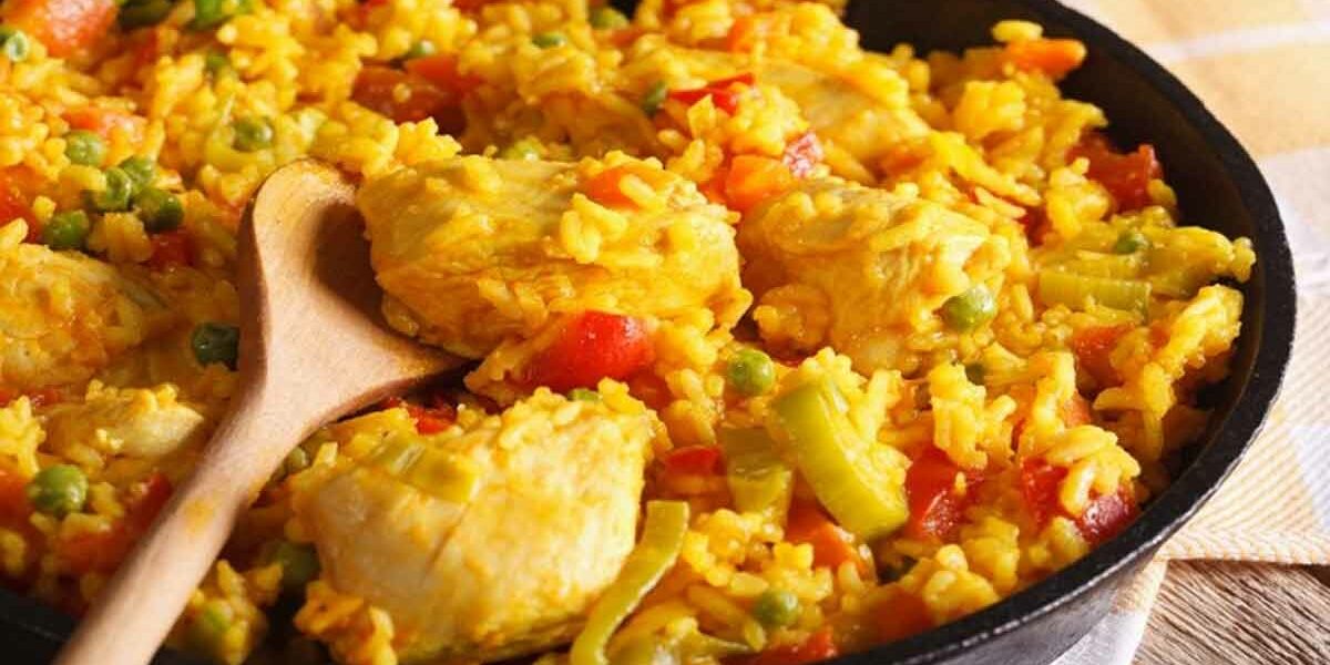 Unwiderstehlicher Reis nach spanischer Art leicht gemacht