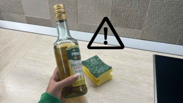 Verwenden Sie zum Reinigen dieser Oberflächen niemals Essig: Sie riskieren, sie für immer zu ruinieren