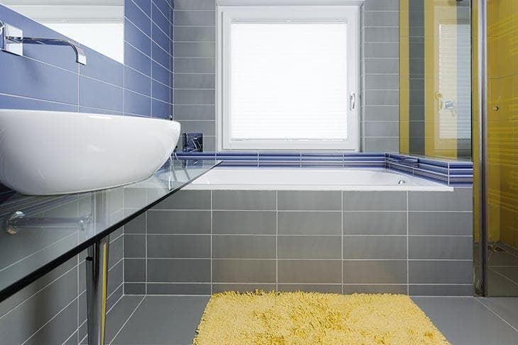 Zottelige Badezimmerteppiche