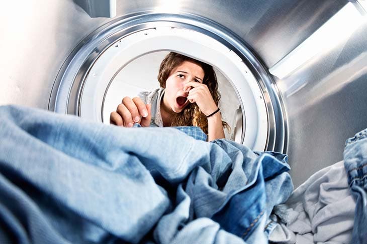 Warum ist es wichtig, alle zwei Monate Essig in die Waschmaschine zu gießen? 3 stinken