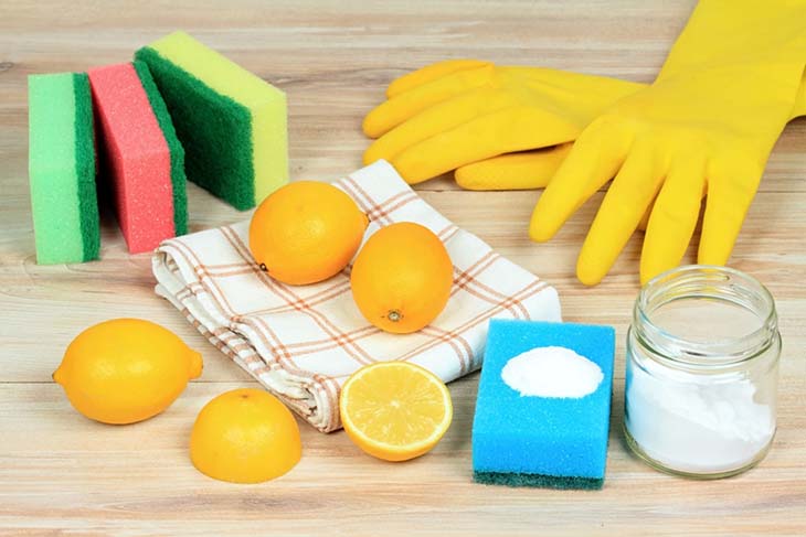 Warum ist es wichtig, einmal im Monat eine halbe Zitrone auf Pfannen zu reiben? 3 Salz und Zitrone