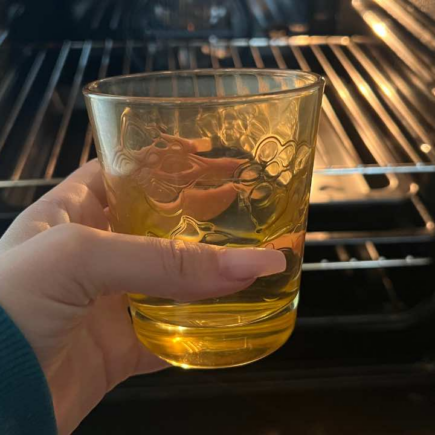 Warum stellen viele Menschen ein Glas Wasser in den Ofen? Vielleicht haben Sie noch nicht darüber nachgedacht