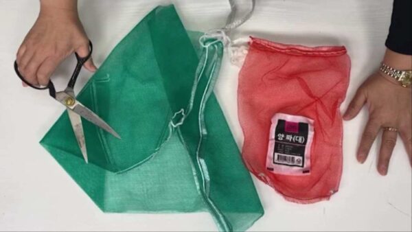 Werfen Sie Obstnetze nicht weg, denn auf diese Weise sind sie zu Hause sehr nützlich