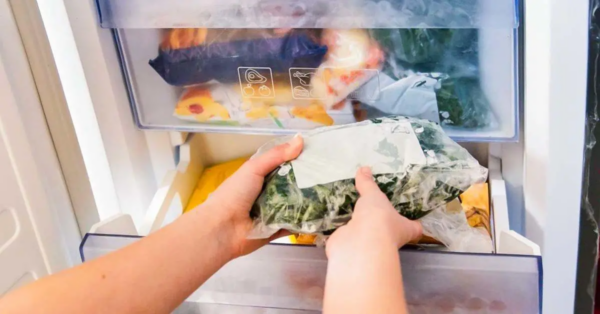 Wie kann der Energieverbrauch des Gefrierschranks gesenkt werden?