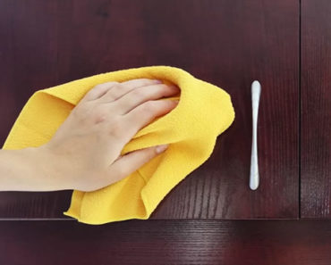 Wie man Holzmöbel reinigt – Tipps zur narrensicheren Konservierung