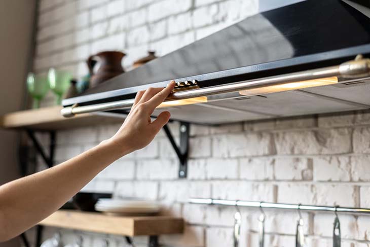 Wie reinige ich die Dunstabzugshaube? Ein toller Trick, damit es wie neu aussieht 3 saubere Haube