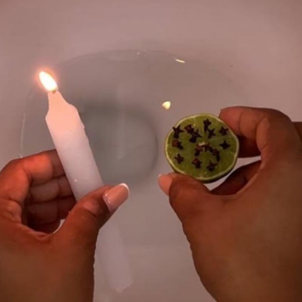 Zünden Sie im Badezimmer eine Kerze an und Sie möchten es am nächsten Tag noch einmal tun – hier erfahren Sie, warum Sie es tun sollten