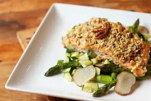 Chicken, Asparagus, Pecan, Crusted, Meal