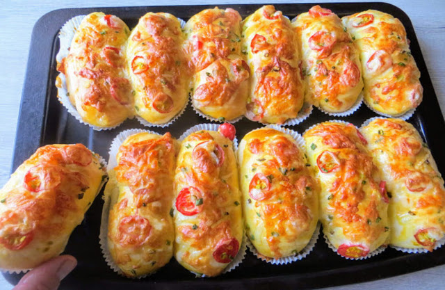 10 Minuten Pizza Brötchen aus dem Backofen