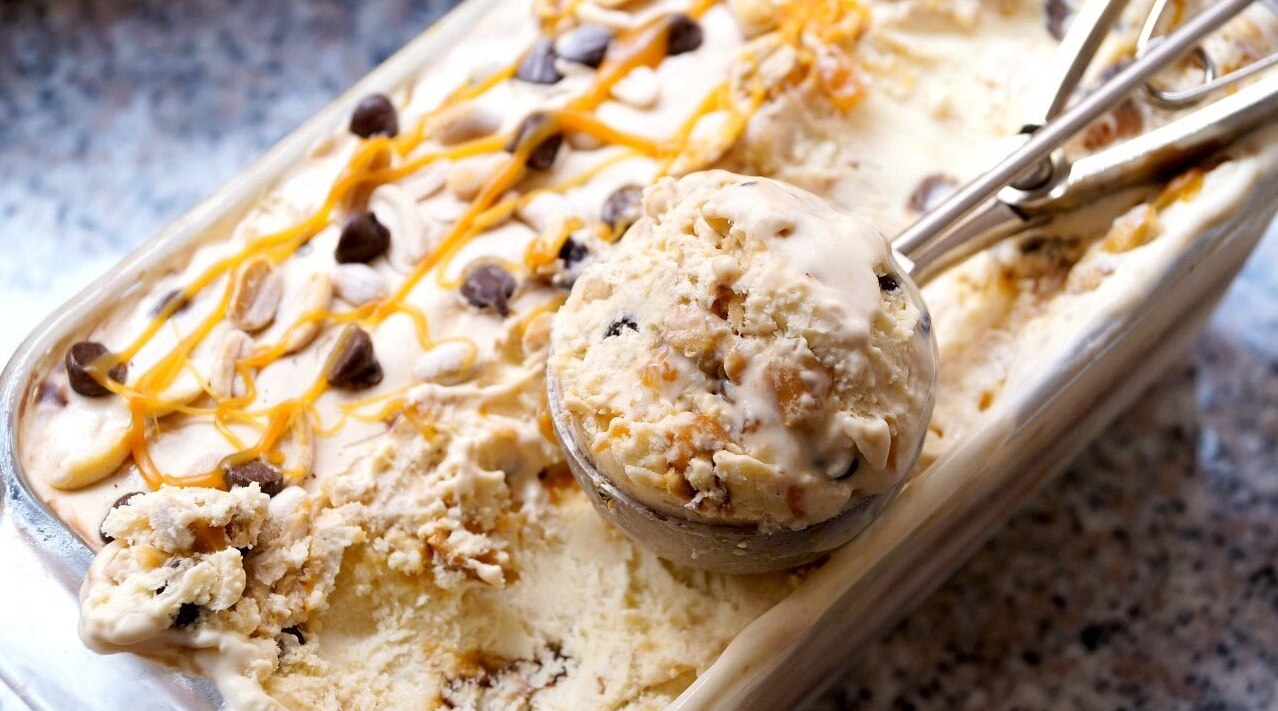 3 Zutaten Snickers Eis ohne Eismaschine