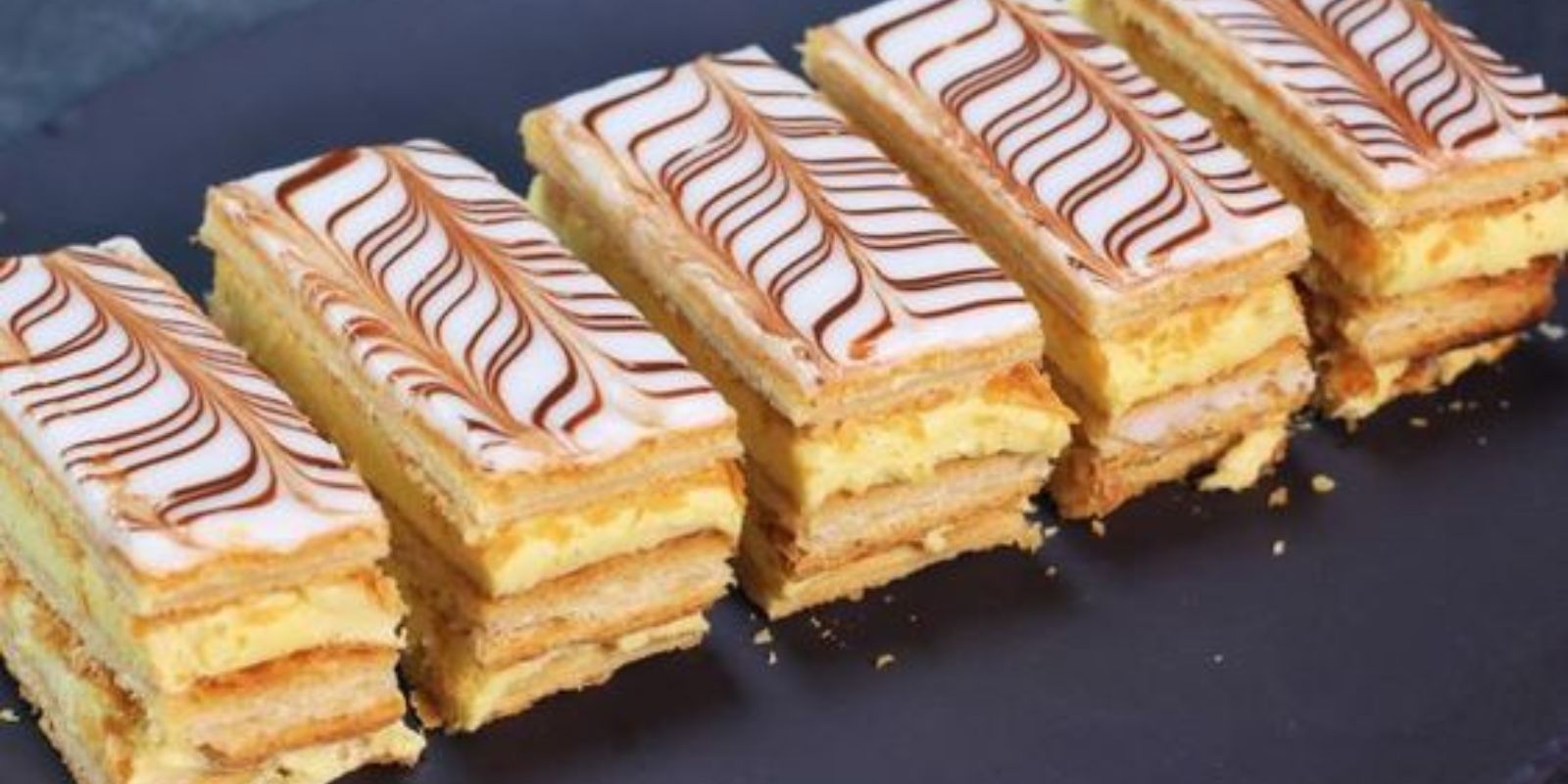 “Die Esterházy Schnitten: Ein Habsburger Klassiker für Feinschmecker”