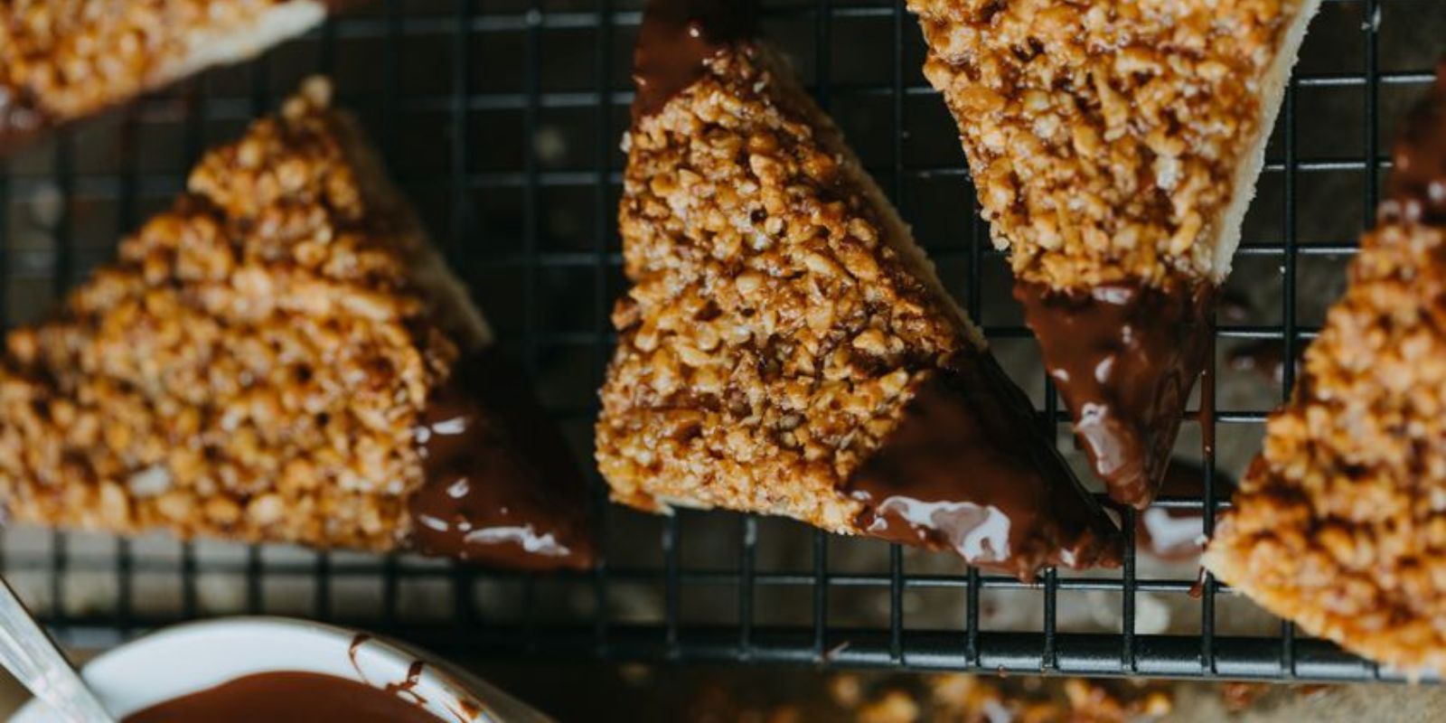 “Selbstgemachte Nussecken – Besser als vom Bäcker!”