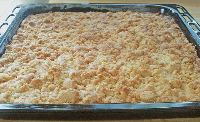 Apfelkuchen nach Omas Art mit Butterstreuseln