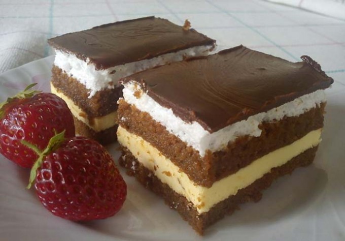 Ausgezeichnetes saftiges Dessert