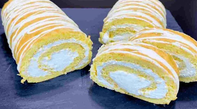 Biskuit Sahnerolle, viel besser als die vom bäcker!