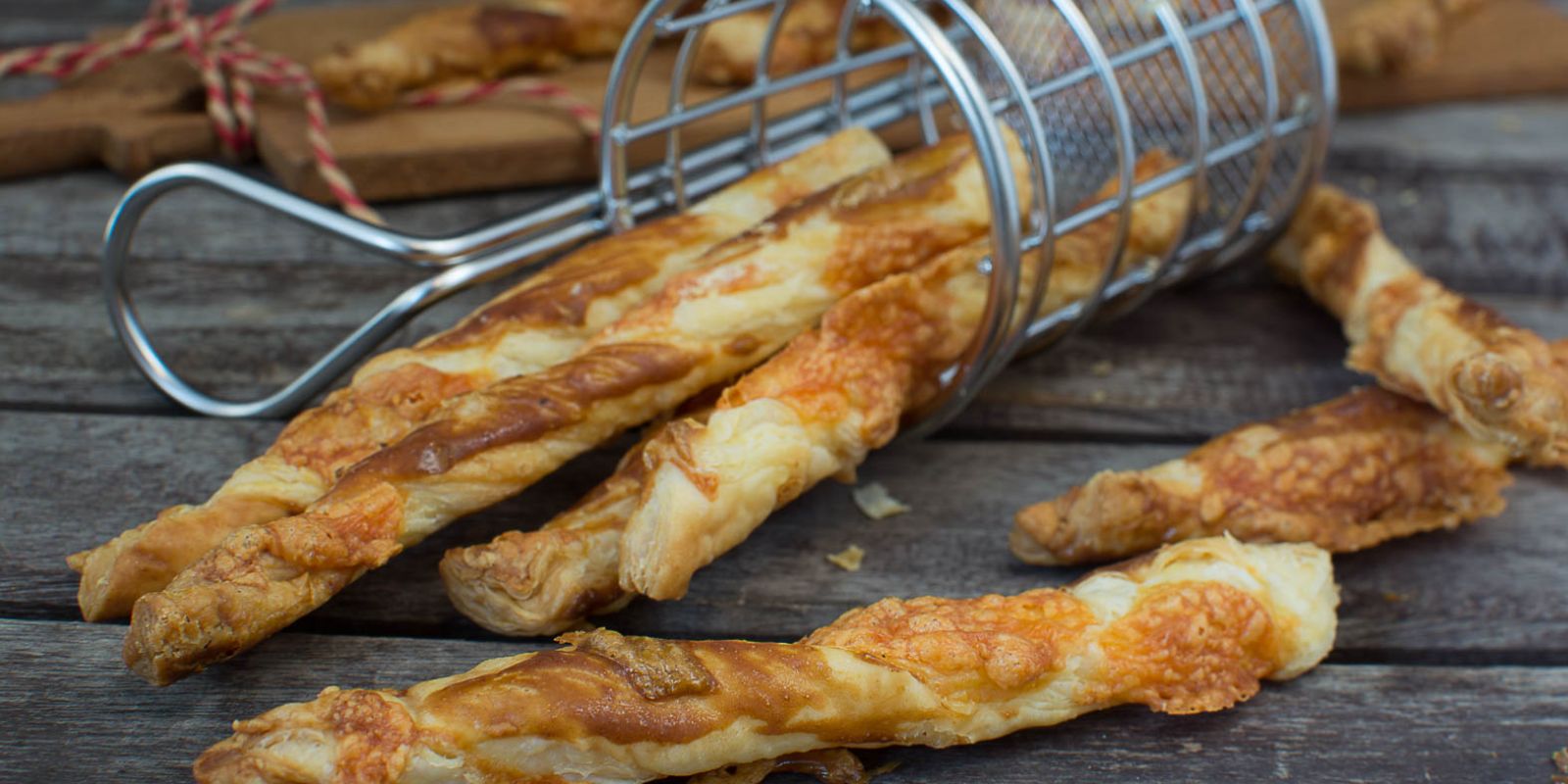 Blätterteig-Snack: Knusprig-leichte Verführung in Windeseile