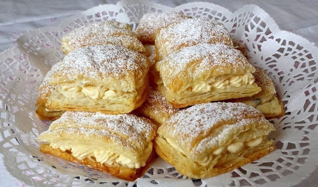 Blätterteigschnitten – mit – Vanilecreme