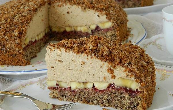 CAPPUCCINO-KUPPELTORTE