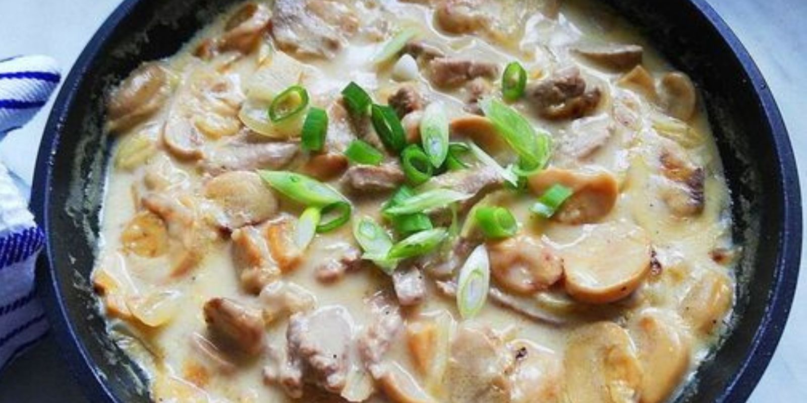 Champignon – Rahm – Geschnetzeltes, ein Genuss für die ganze Familie mhmmm!