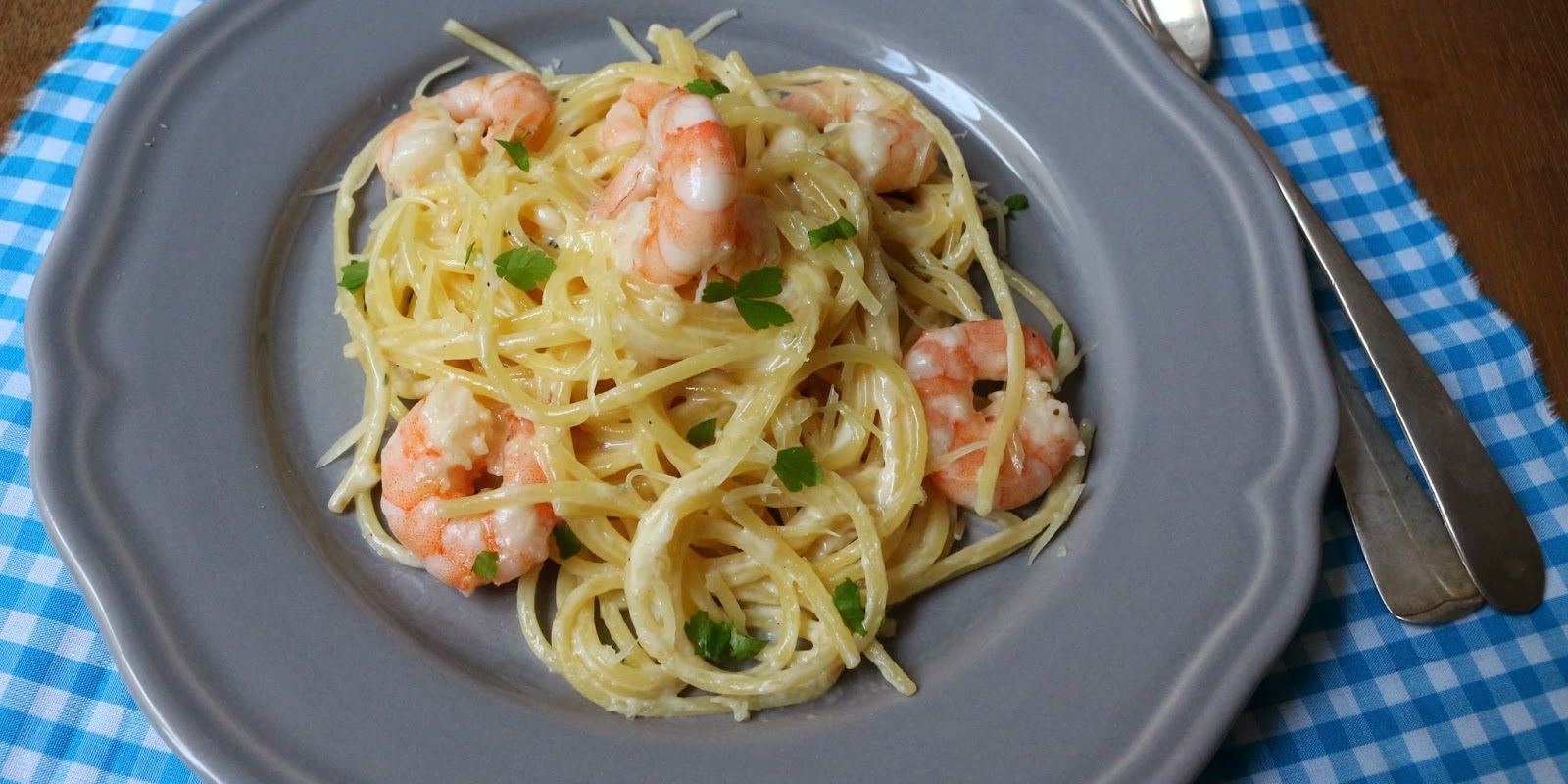 Cremige Garnelen-Nudeln mit hausgemachter Alfredo-Sauce