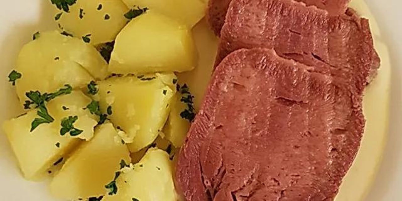 Das Fleisch zerfällt auf der Zunge