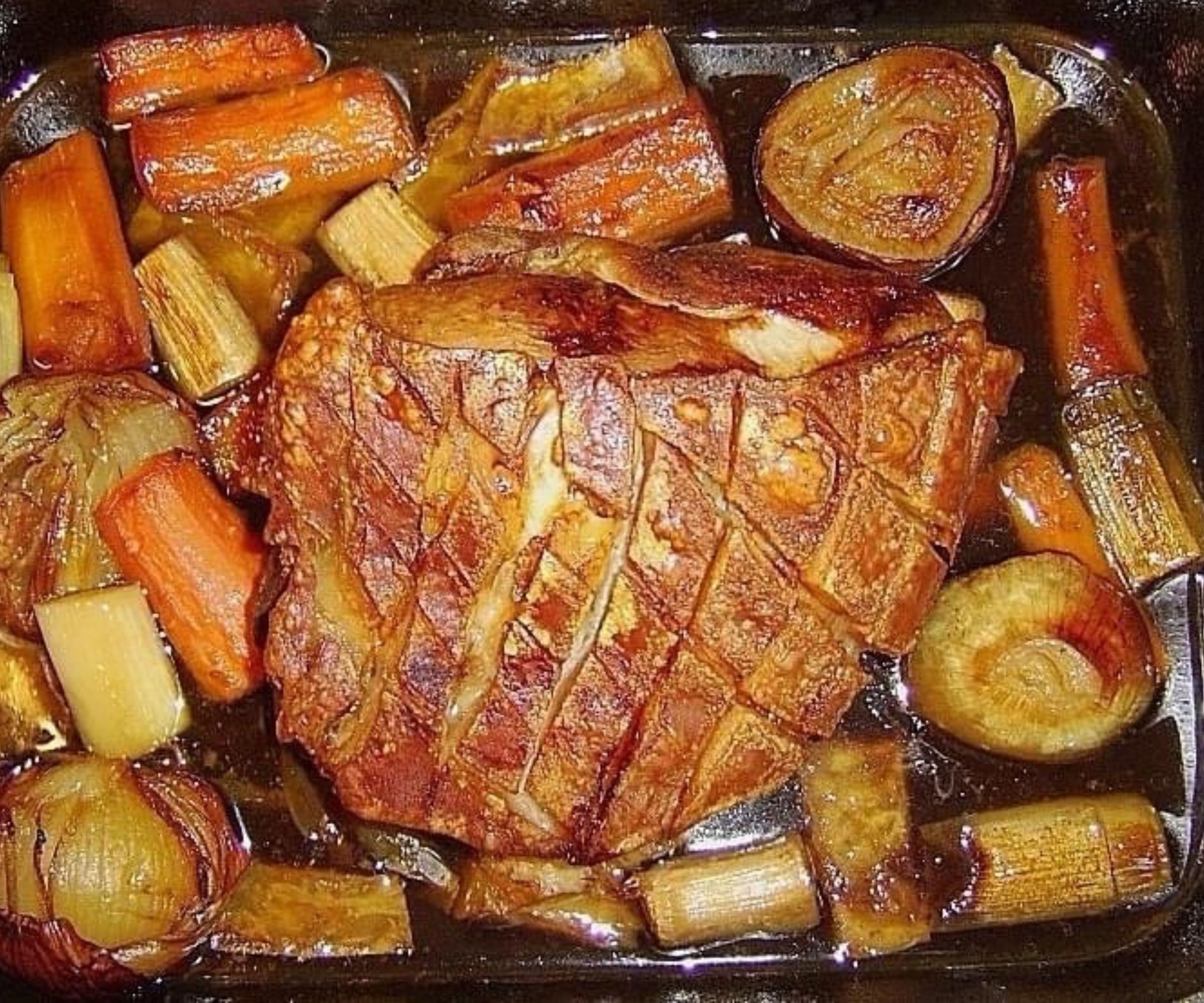 Das Geheimnis eines köstlichen Schweinekrustenbratens