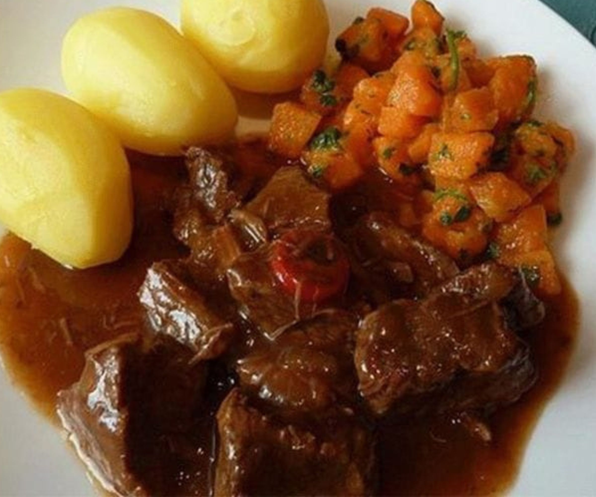 Das beste Gulasch-Rezept: Gulasch nach Oma Magda