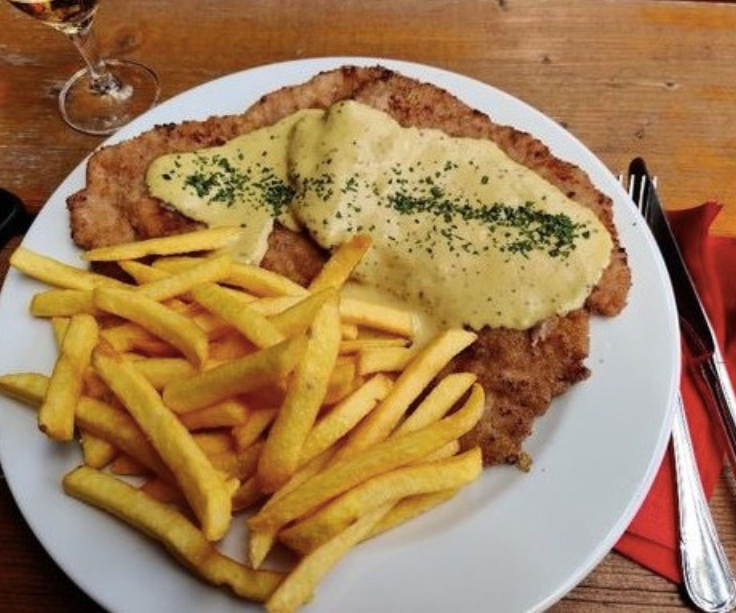 Das perfekte Gericht: Schnitzel in Senfsoße