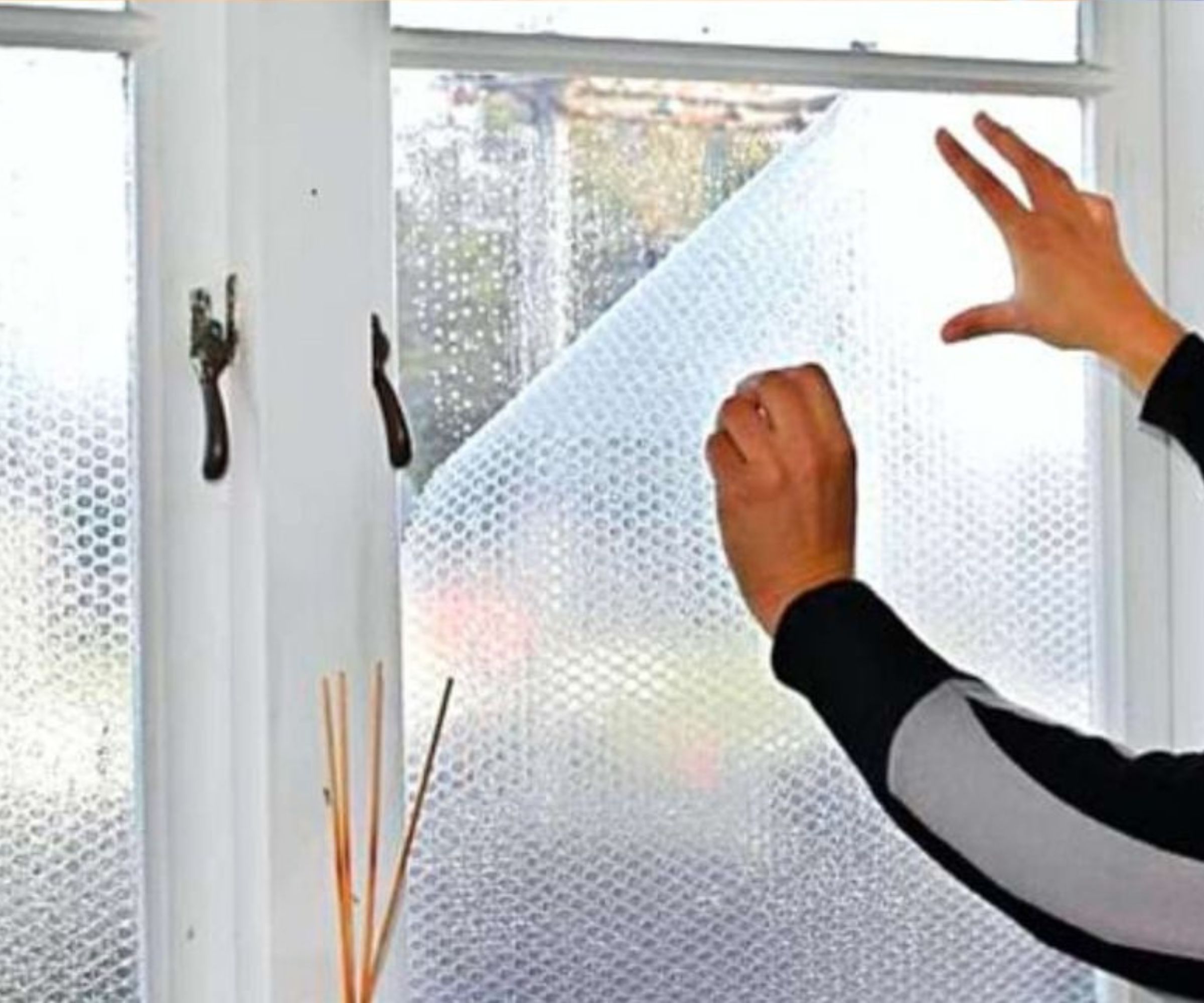 Der Trick, Fenster gegen Kälte zu isolieren: Senken Sie Ihre Energierechnung drastisch