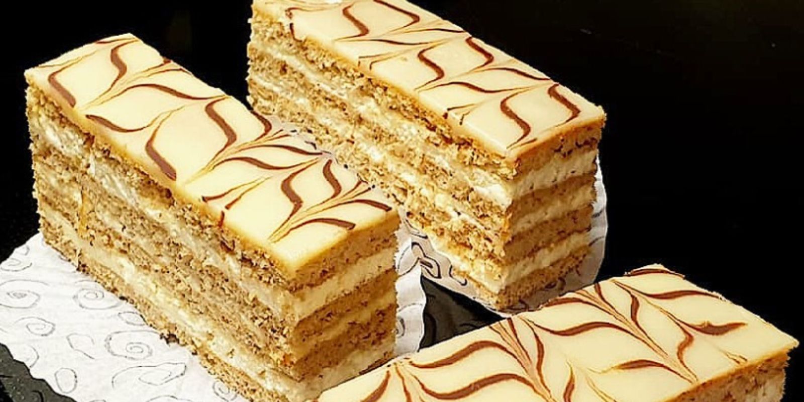 Die Esterházy Schnitten nach Mamas Rezept