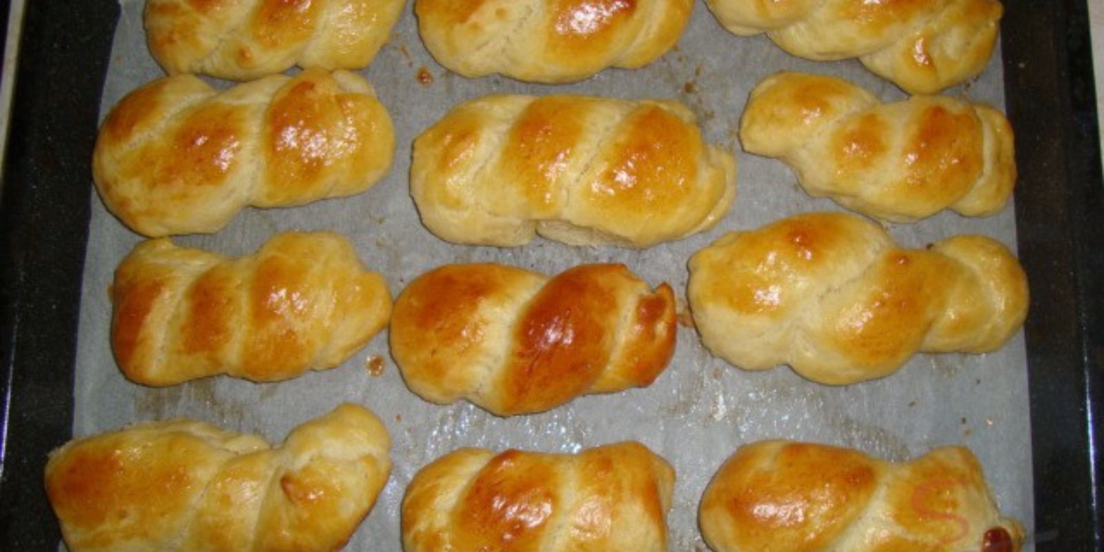 Die besten Milchbrötchen mit Vanillecreme