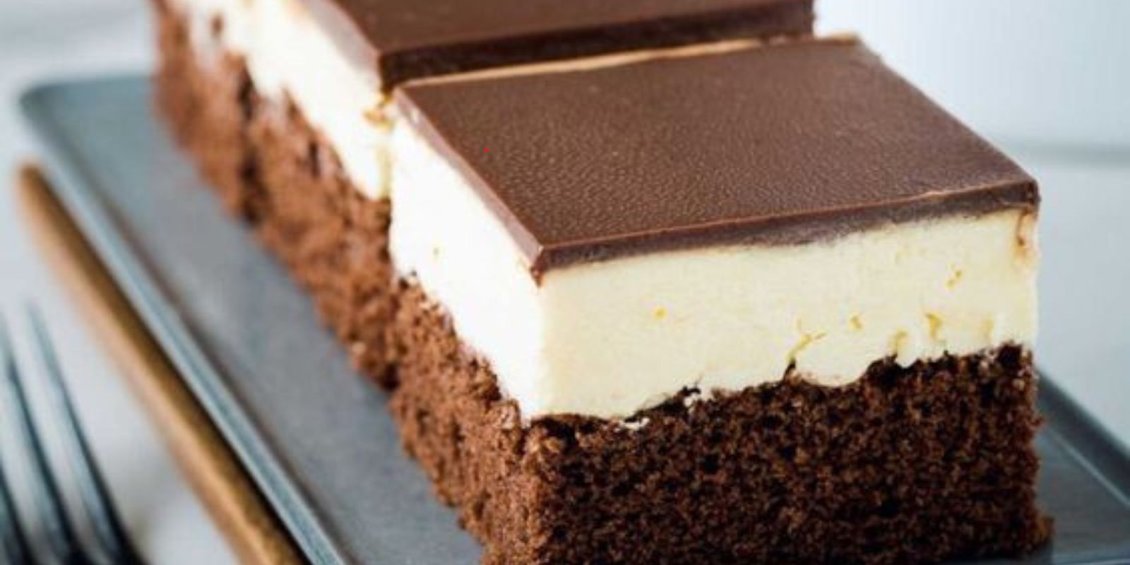 Drei Schichten: Das Cremige und Köstliche Dessert