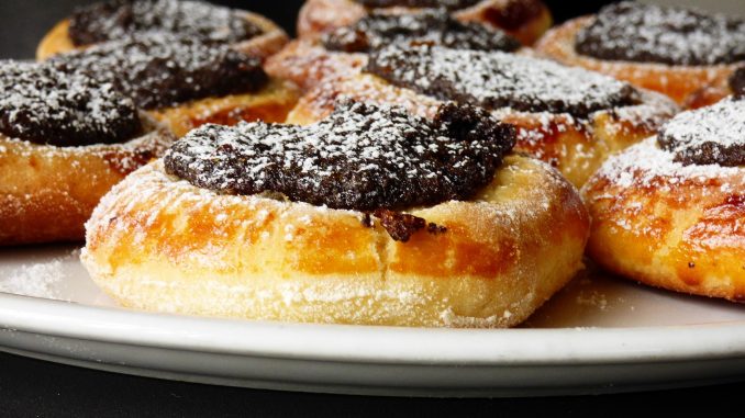 Einfache Kekse mit Mohn