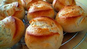 Einfache, aber köstliche DDR-Brötchen