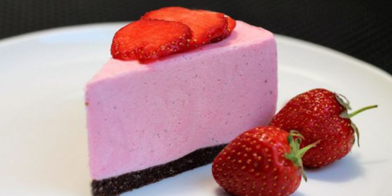 Einfacher Erdbeer-Mousse-Kuchen