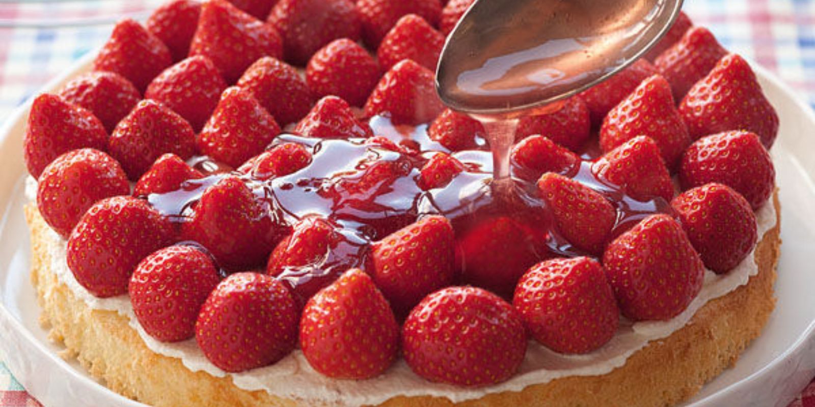 Erdbeer Biskuitkuchen in 10 Min