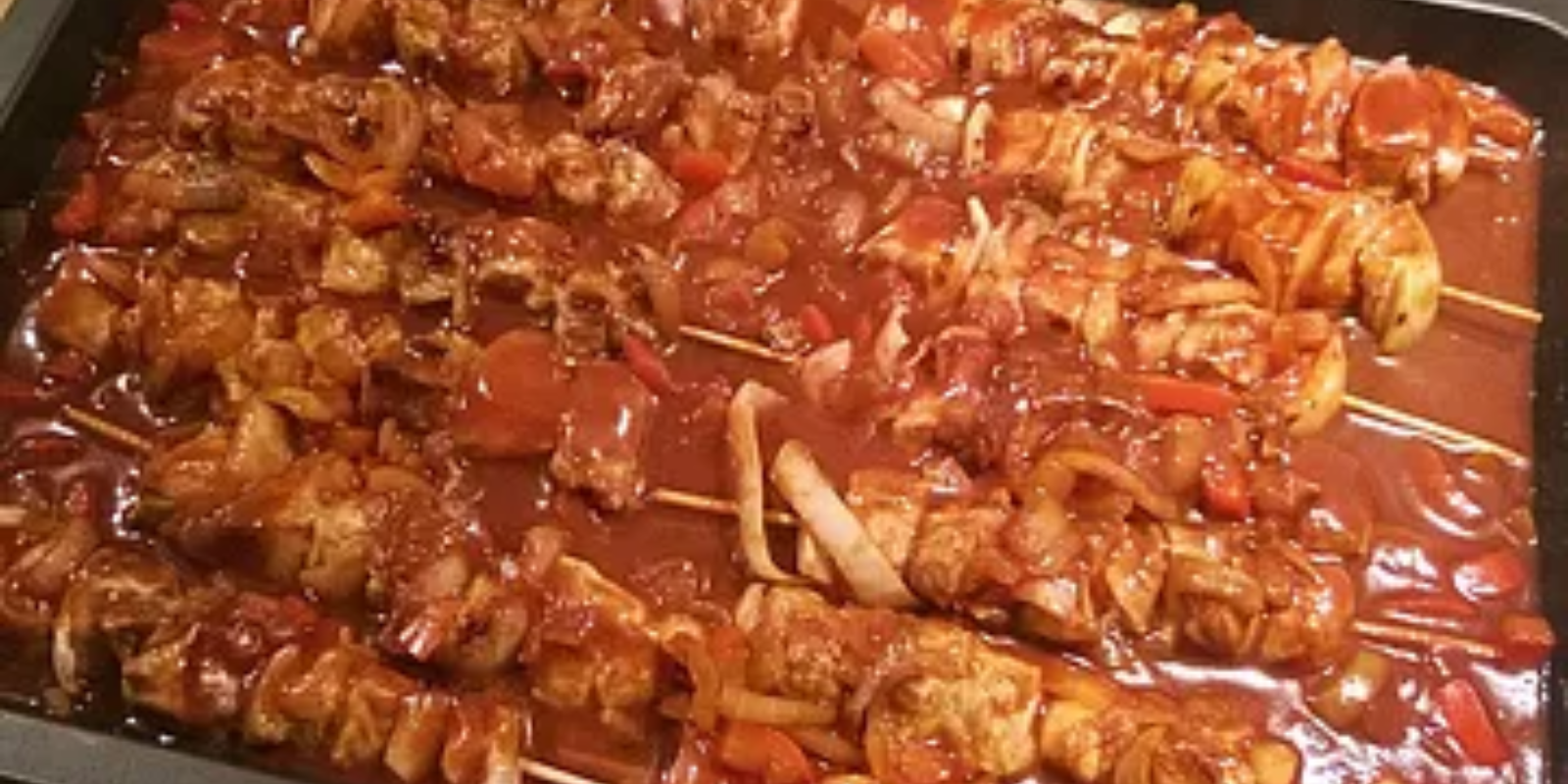 Fantastischer Schaschlik mit selbstgemachter Schaschliksoße