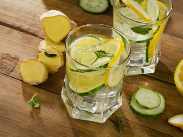 Flacher Bauch mit diesem Schlankwasser – in 3 Tagen!