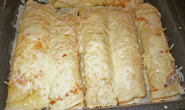 GEFÜLLTE PFANNKUCHEN MIT HACKFLEISCH